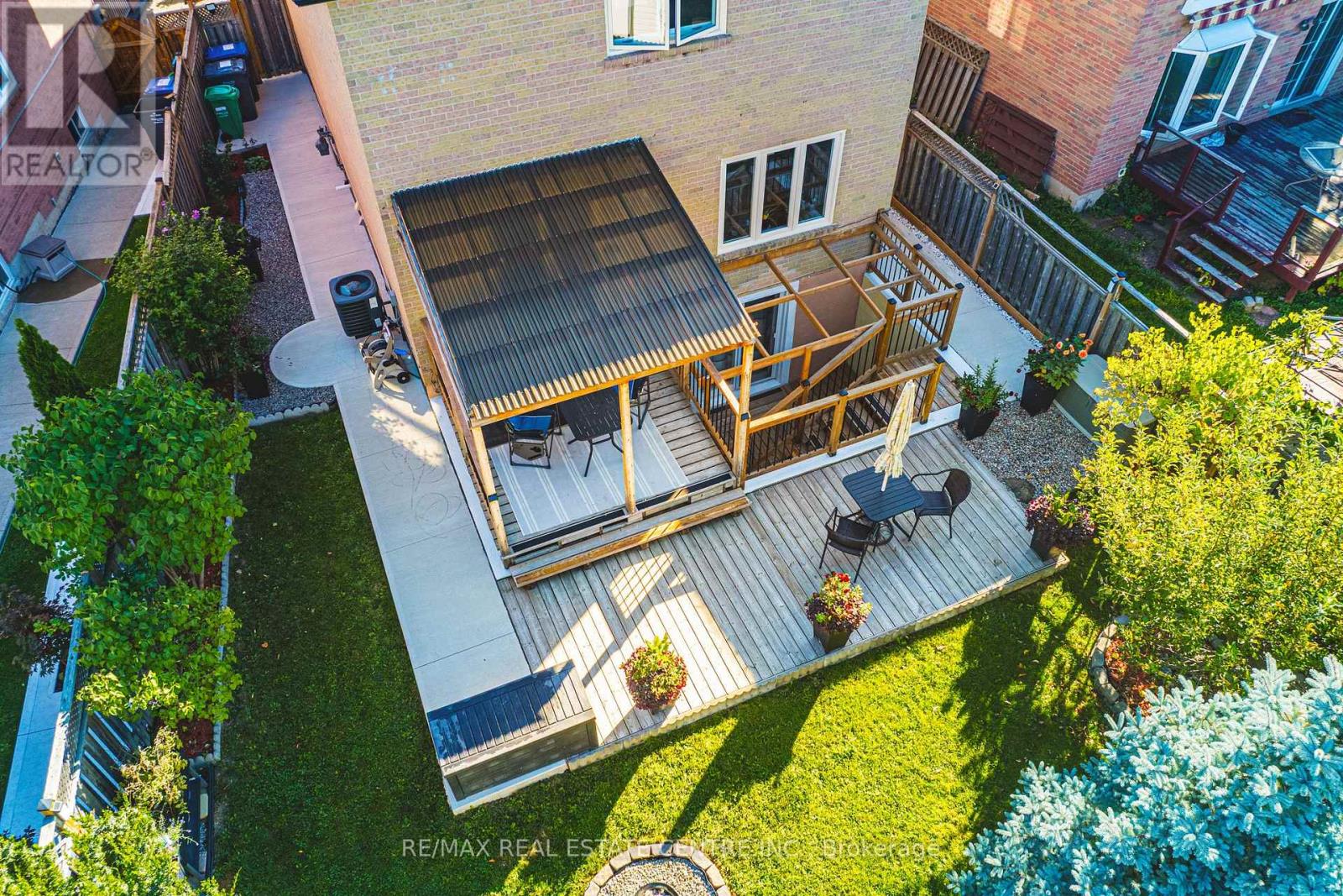 4322 Waterford Crescent, Mississauga (Hurontario), Ontario  L5R 2B3 - Photo 43 - W12858522