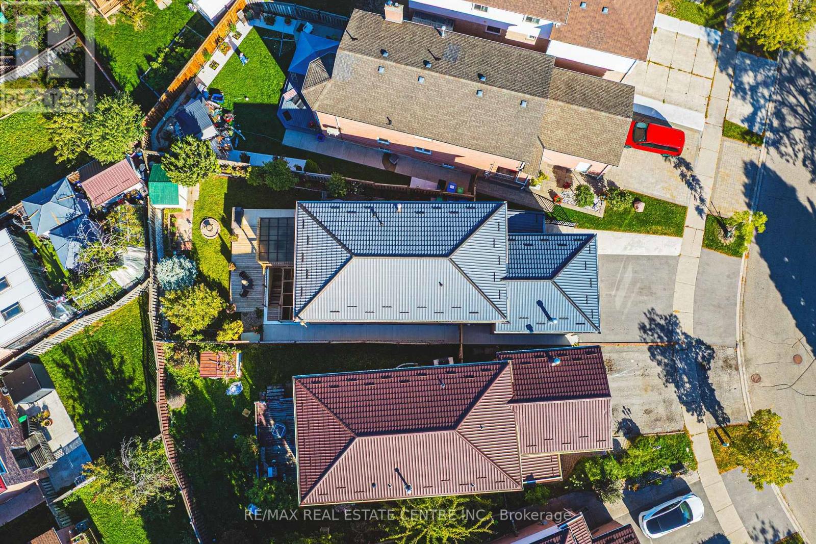 4322 Waterford Crescent, Mississauga (Hurontario), Ontario  L5R 2B3 - Photo 47 - W12858522