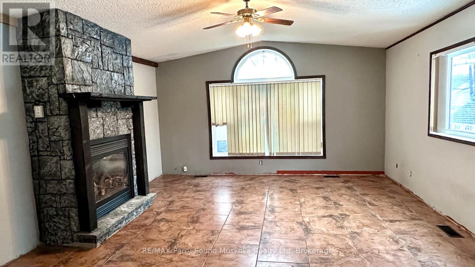 3 Little's Lane, Carling, Ontario  P0G 1G0 - Photo 14 - X12859444