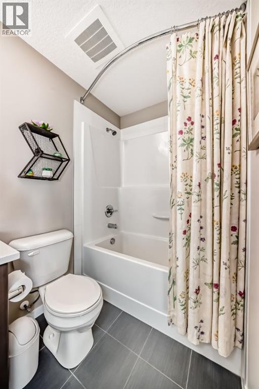 204, 10 Mahogany Mews Se, Calgary, Alberta  T3M 2R1 - Photo 25 - A2285562