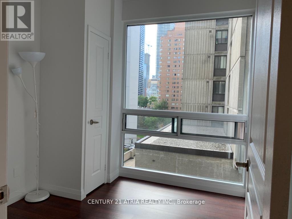 709 - 1121 Bay Street, Toronto, Ontario  M5S 2B3 - Photo 17 - C12855732