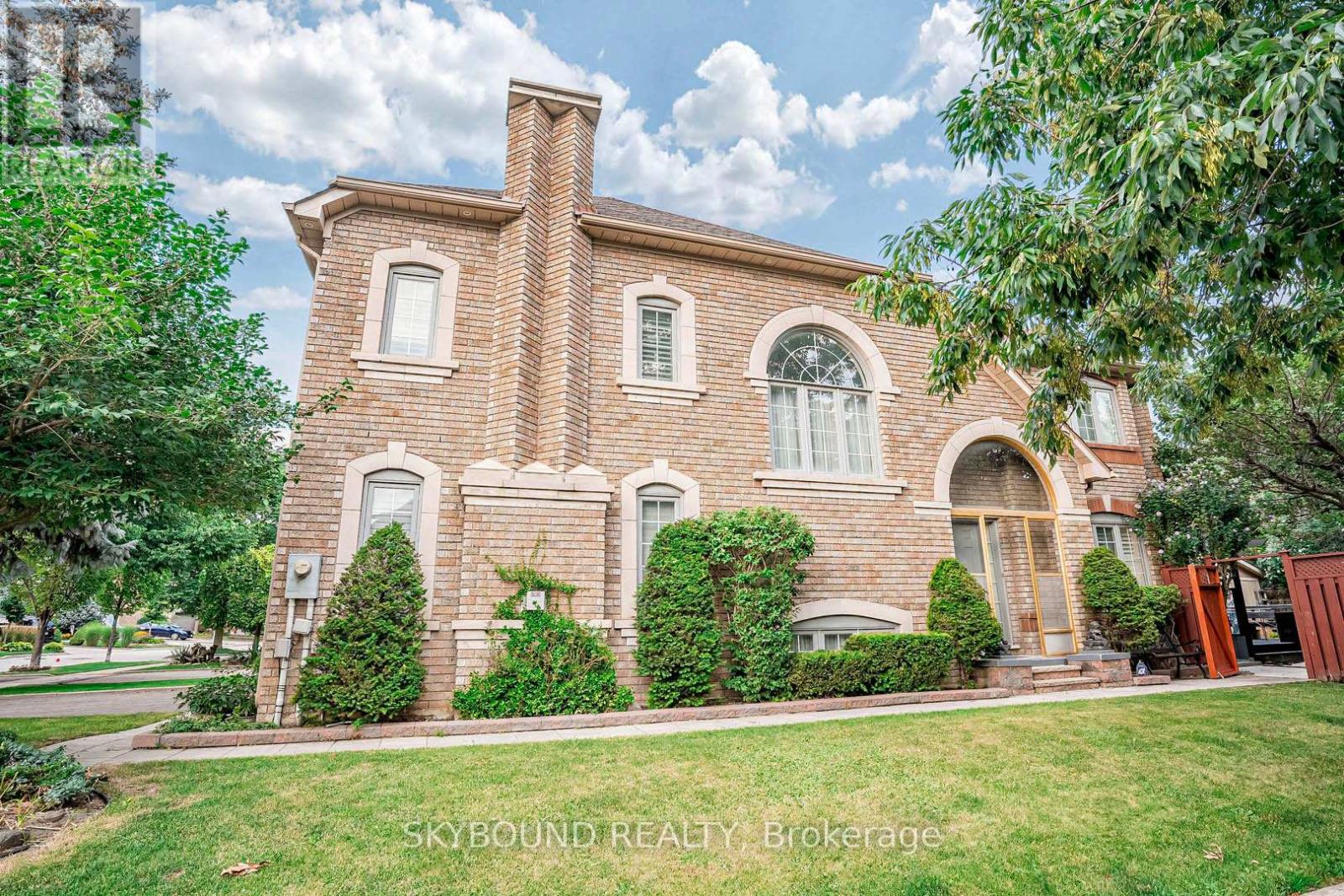 361 TURNBERRY CRESCENT, Mississauga, Ontario