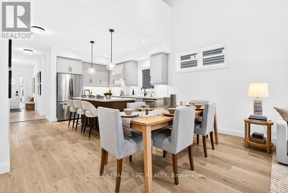 63 Beachwalk Crescent, Fort Erie, Ontario  L0S 1B0 - Photo 13 - X12400990