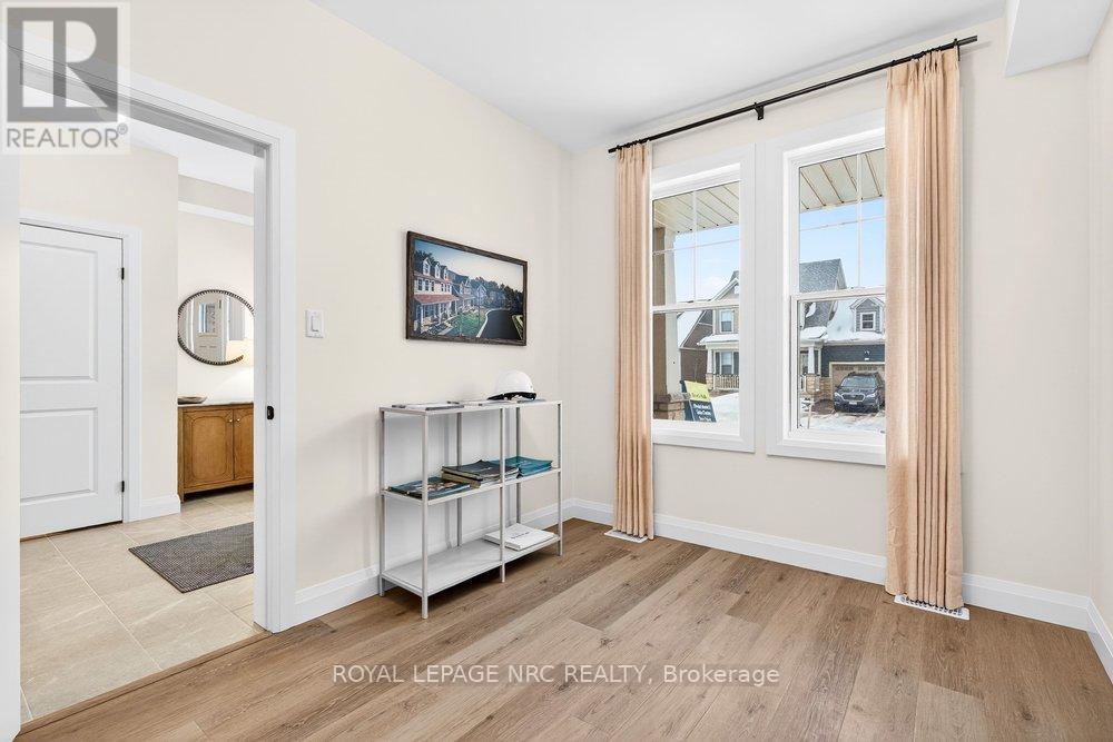 63 Beachwalk Crescent, Fort Erie, Ontario  L0S 1B0 - Photo 28 - X12400990