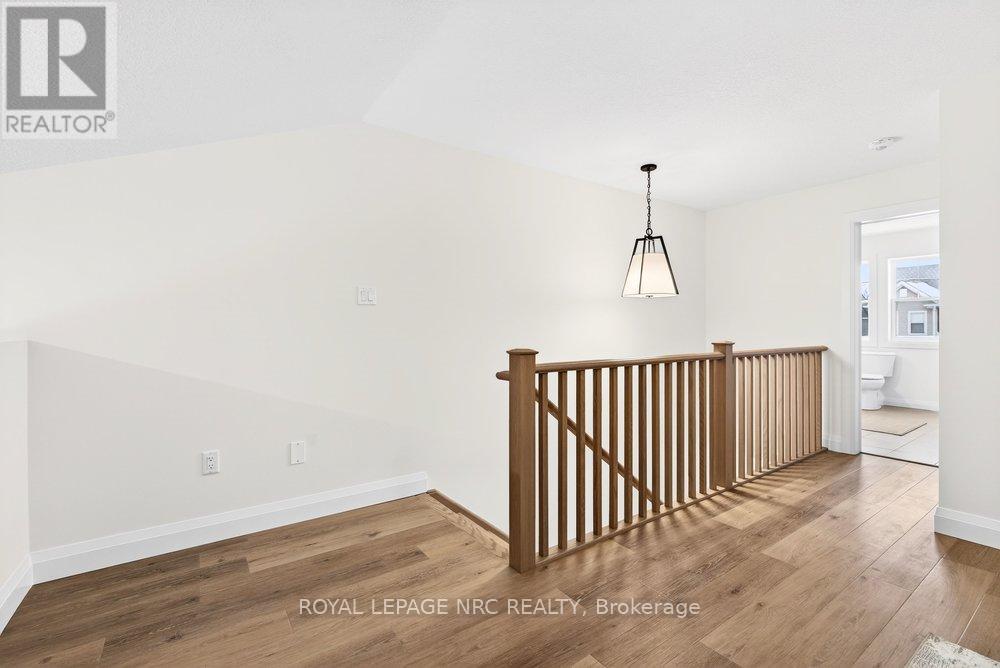 63 Beachwalk Crescent, Fort Erie, Ontario  L0S 1B0 - Photo 30 - X12400990