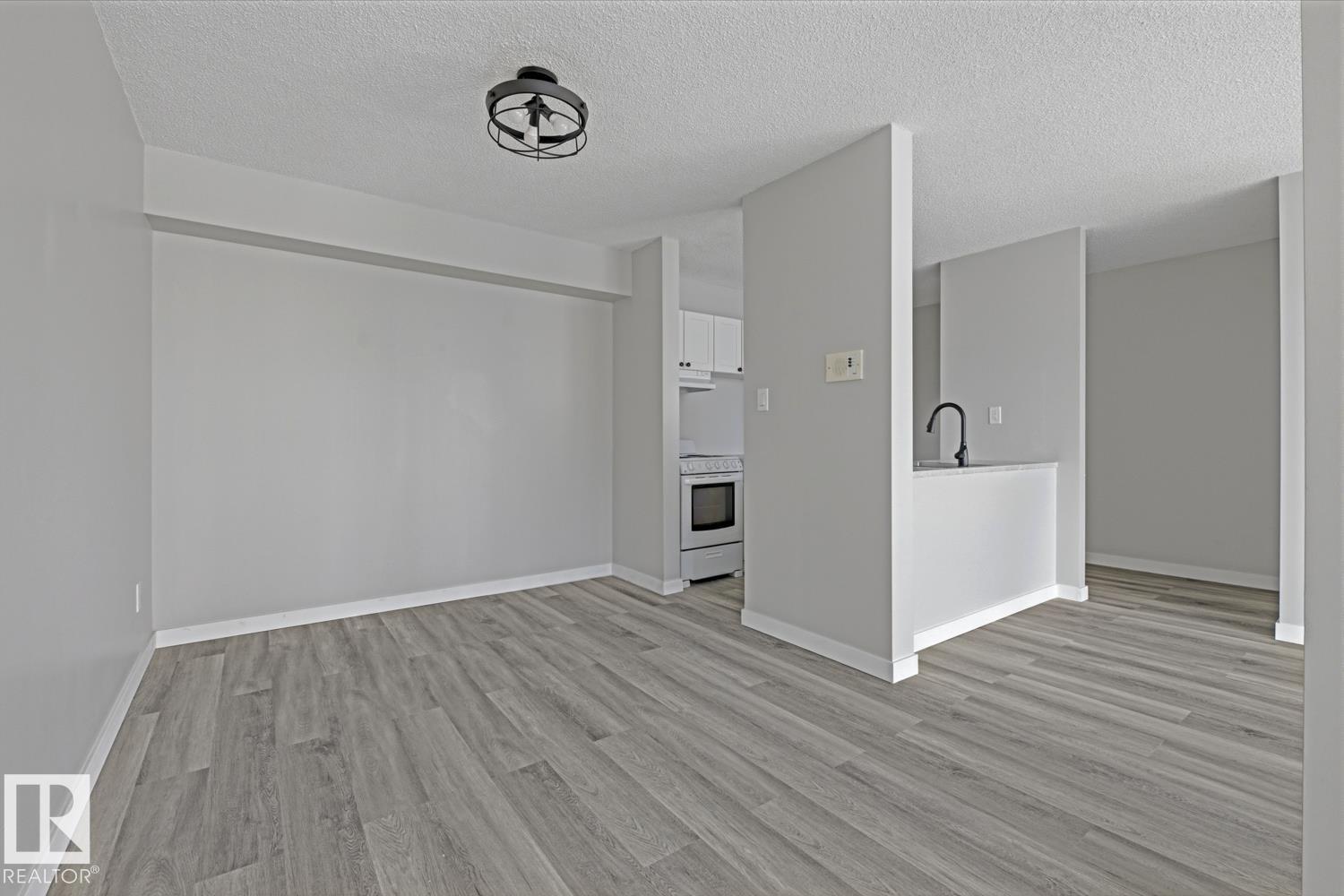 #307 10160 116 St Nw, Edmonton, Alberta  T5K 1V9 - Photo 11 - E4476345