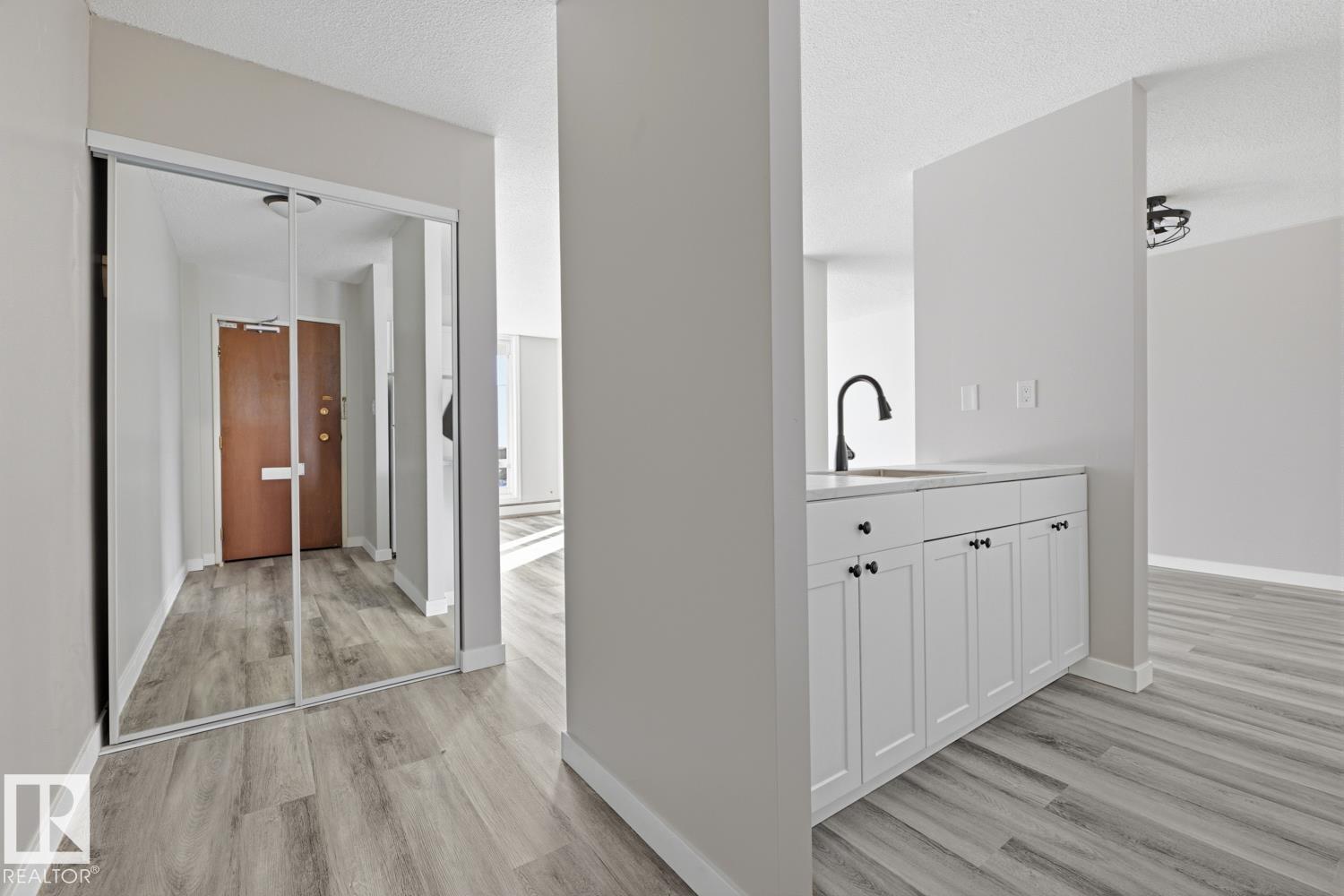 #307 10160 116 St Nw, Edmonton, Alberta  T5K 1V9 - Photo 6 - E4476345