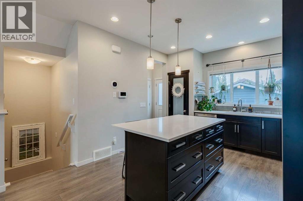 159 Mahogany Grove Se, Calgary, Alberta  T2M 1W9 - Photo 11 - A2289548