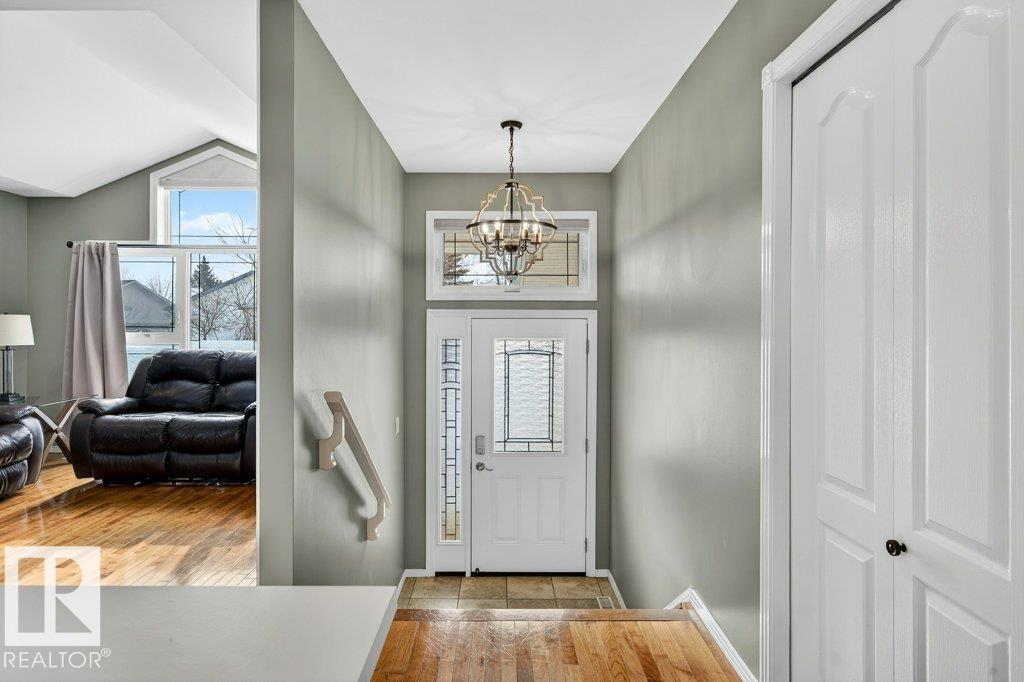 10 Oakridge Dr S, St. Albert, Alberta  T8N 6E4 - Photo 5 - E4476262