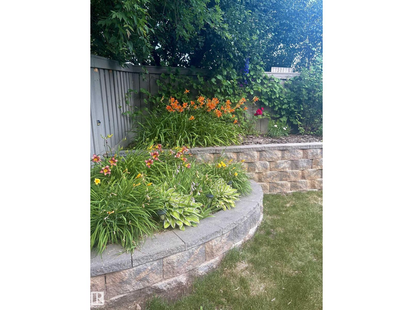 10 Oakridge Dr S, St. Albert, Alberta  T8N 6E4 - Photo 44 - E4476262