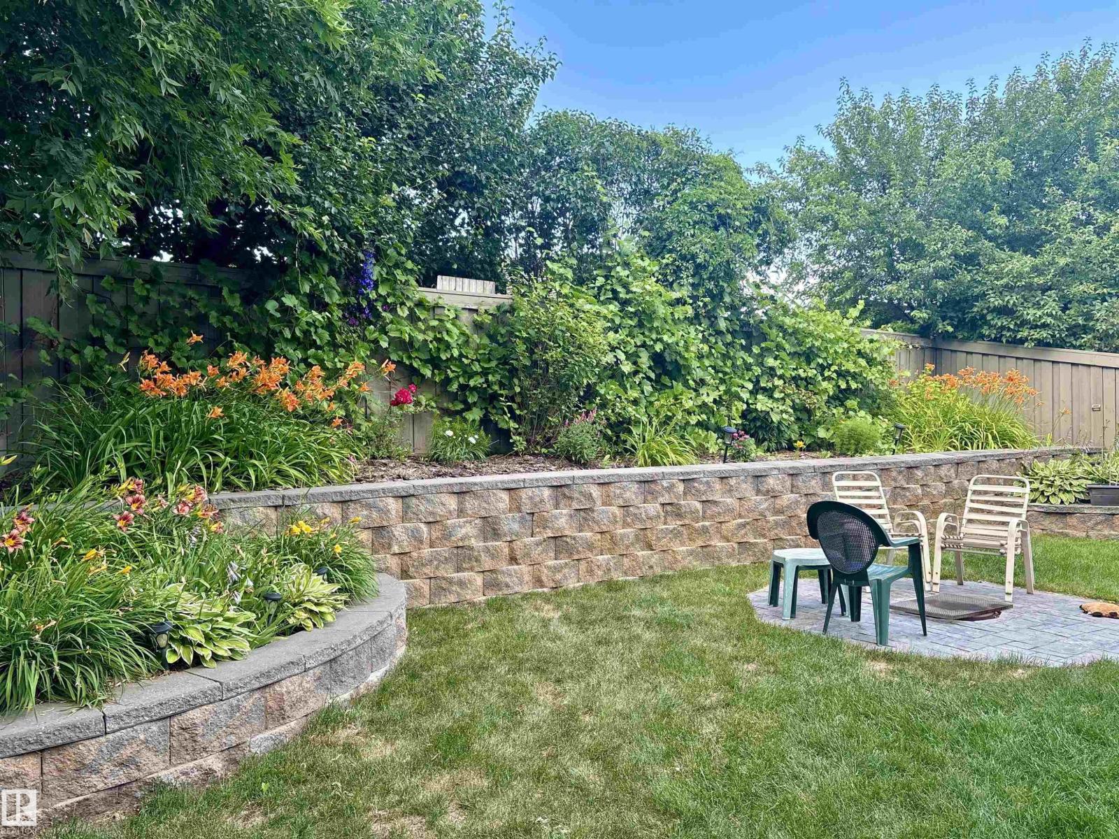 10 Oakridge Dr S, St. Albert, Alberta  T8N 6E4 - Photo 43 - E4476262