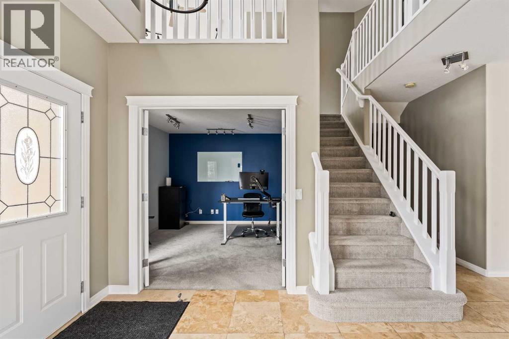 1560 Strathcona Drive Sw, Calgary, Alberta  T3H 4R8 - Photo 7 - A2290403