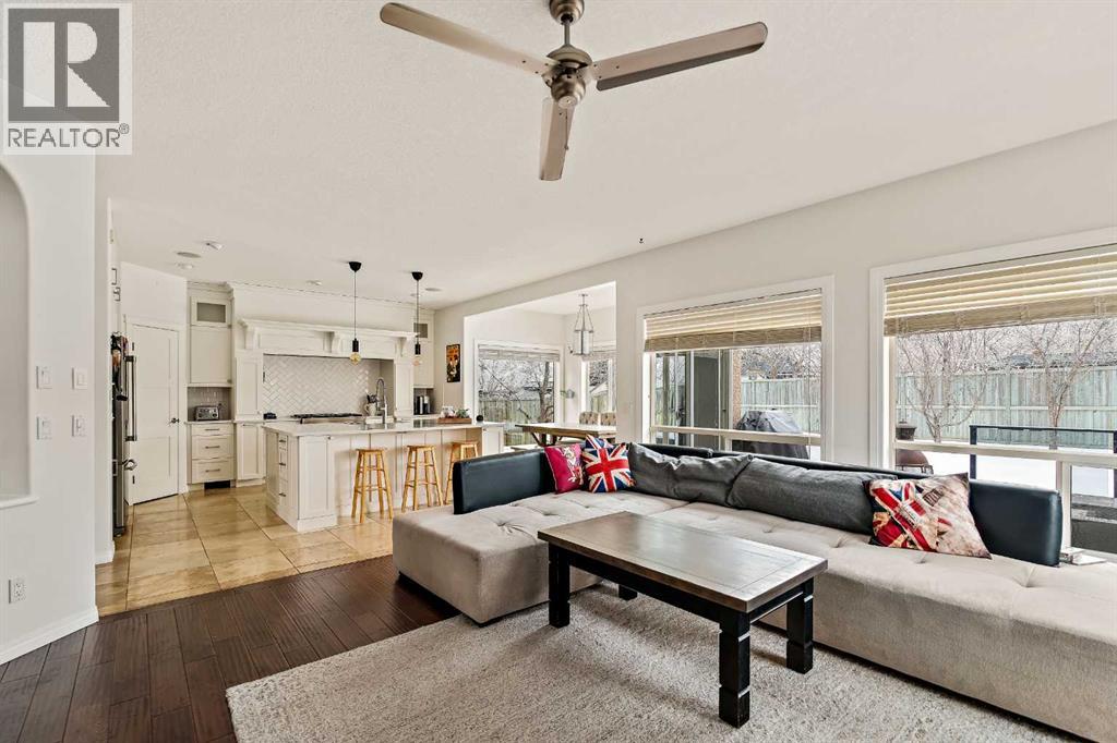 1560 Strathcona Drive Sw, Calgary, Alberta  T3H 4R8 - Photo 21 - A2290403