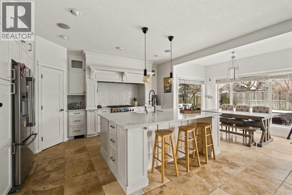 1560 Strathcona Drive Sw, Calgary, Alberta  T3H 4R8 - Photo 10 - A2290403