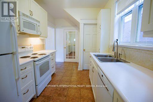 49 Hillsdale Avenue W, Toronto, Ontario  M5P 1E9 - Photo 5 - C12859484