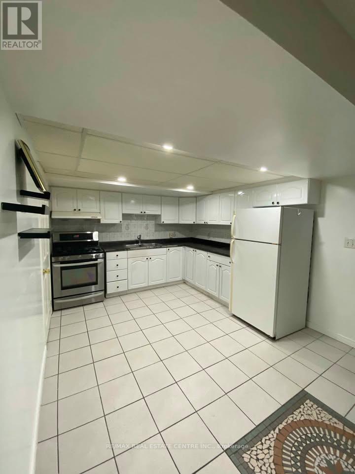 180 Morningview Trail, Toronto, Ontario  M1B 5L5 - Photo 3 - E12859468