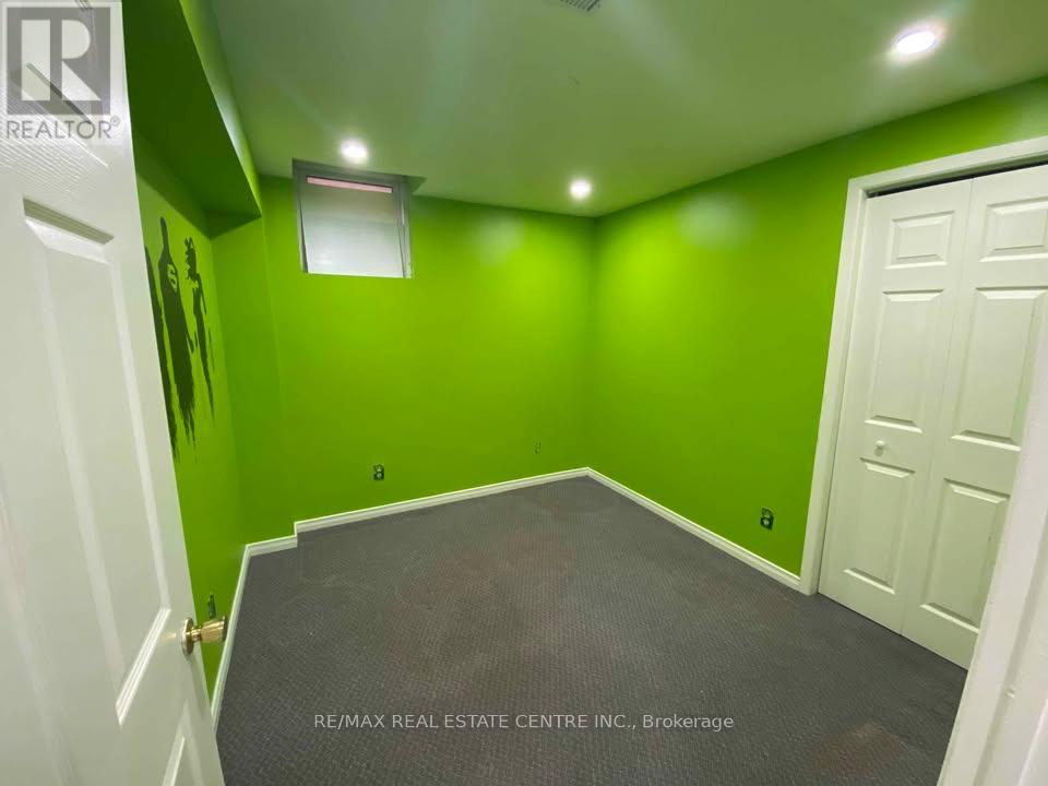 180 Morningview Trail, Toronto, Ontario  M1B 5L5 - Photo 5 - E12859468