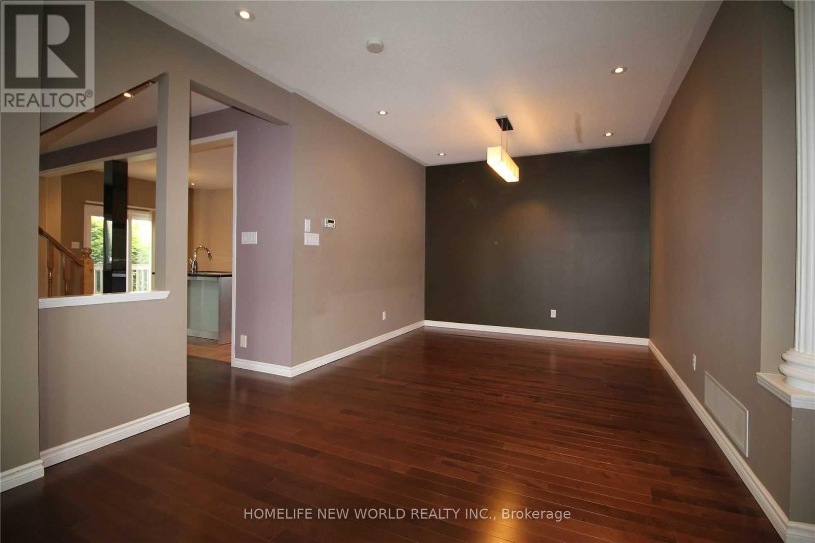 70 Futura Avenue, Richmond Hill (Rouge Woods), Ontario  L4S 1S8 - Photo 2 - N12859470