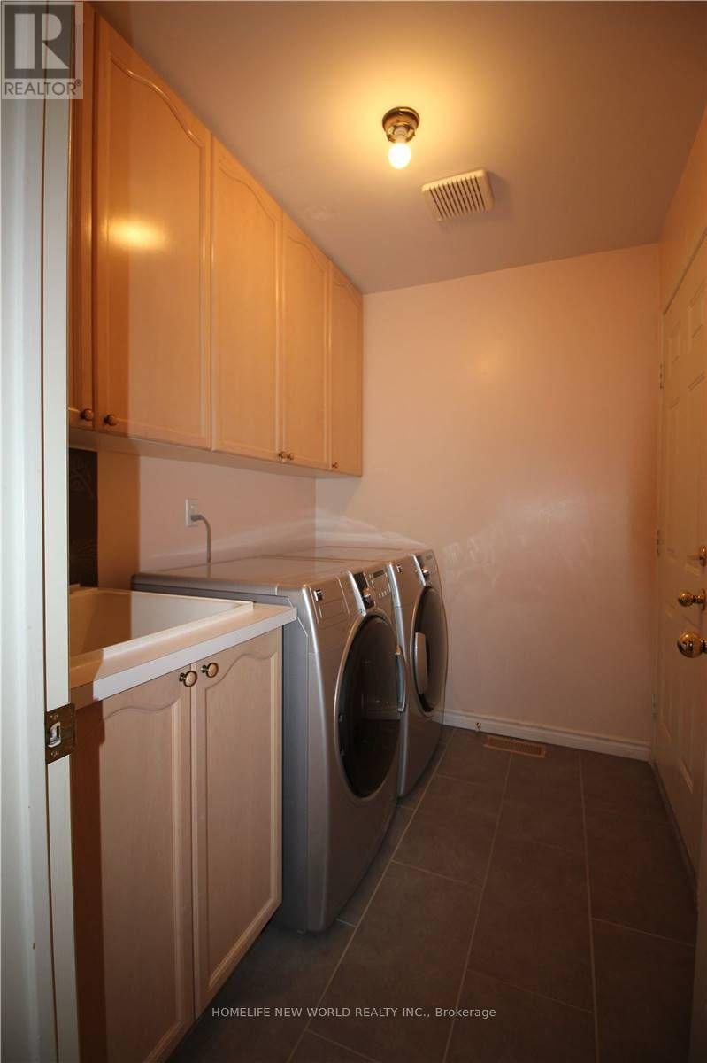 70 Futura Avenue, Richmond Hill (Rouge Woods), Ontario  L4S 1S8 - Photo 20 - N12859470