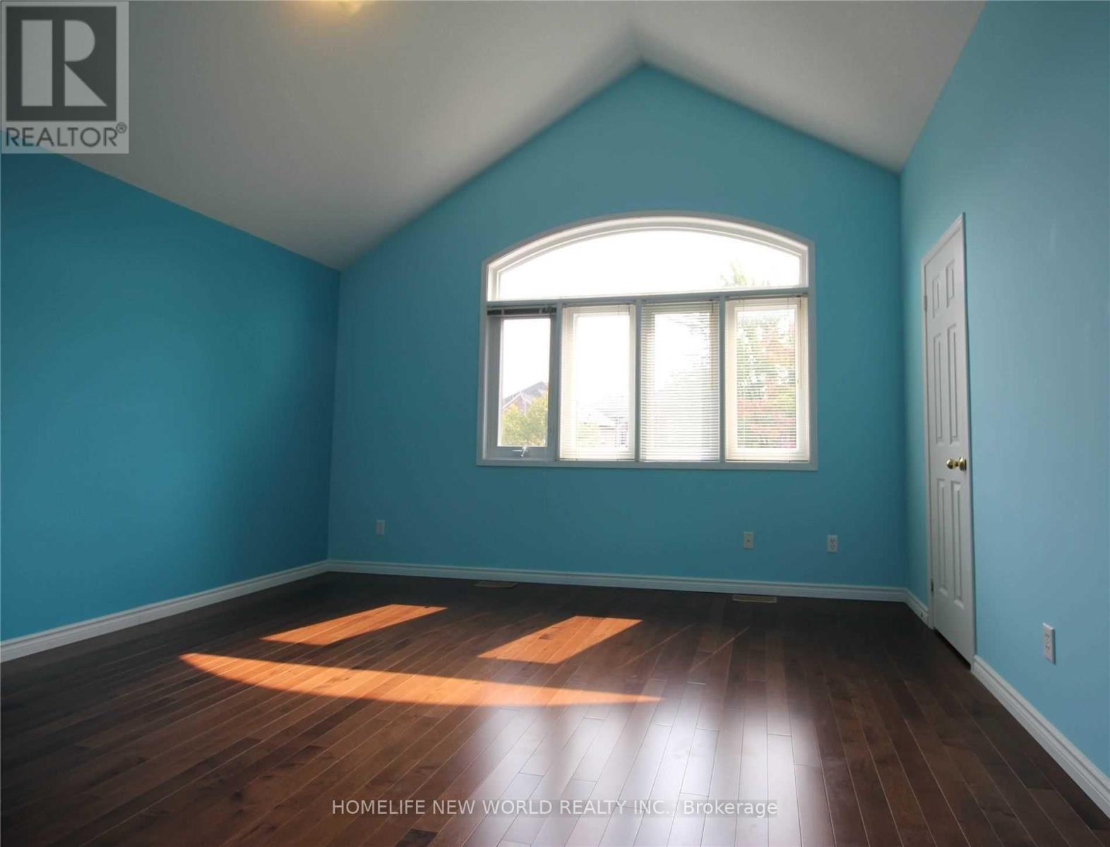 70 Futura Avenue, Richmond Hill (Rouge Woods), Ontario  L4S 1S8 - Photo 9 - N12859470