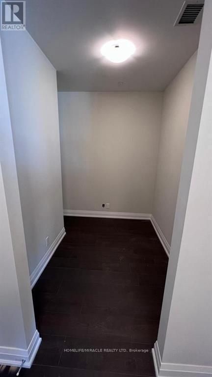 201 - 15 Lynch Street, Brampton (Queen Street Corridor), Ontario  L6W 2Z8 - Photo 14 - W12859460