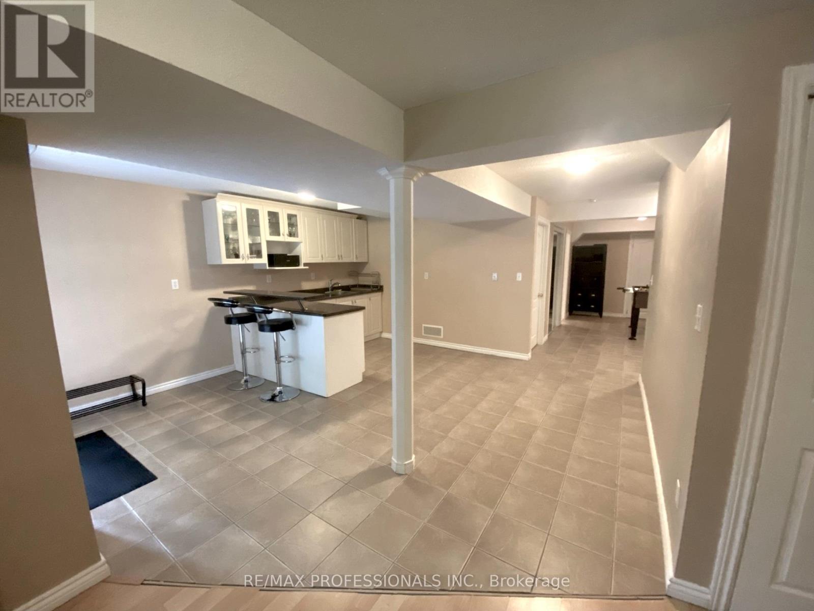 7153 Waldorf Way, Mississauga, Ontario  L5N 7R3 - Photo 23 - W12859462