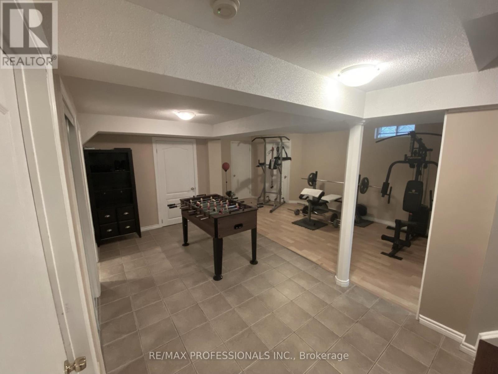 7153 Waldorf Way, Mississauga, Ontario  L5N 7R3 - Photo 24 - W12859462