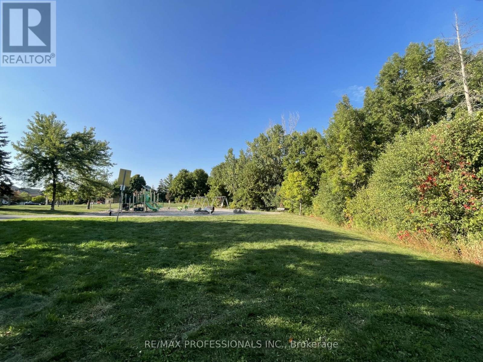 7153 Waldorf Way, Mississauga, Ontario  L5N 7R3 - Photo 37 - W12859462