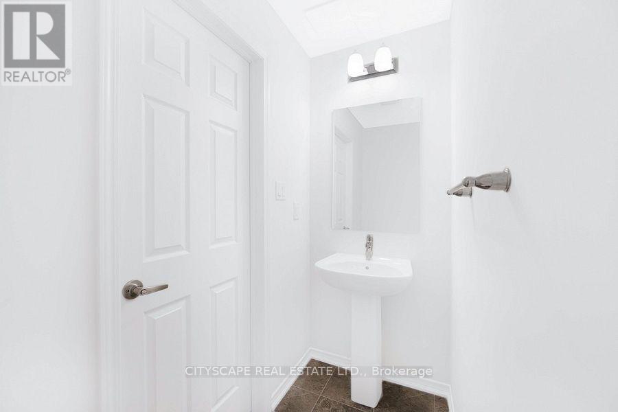 Unit 2 - 626 Rexdale Boulevard, Toronto (West Humber-Clairville), Ontario  M1C 3A5 - Photo 7 - W12859490