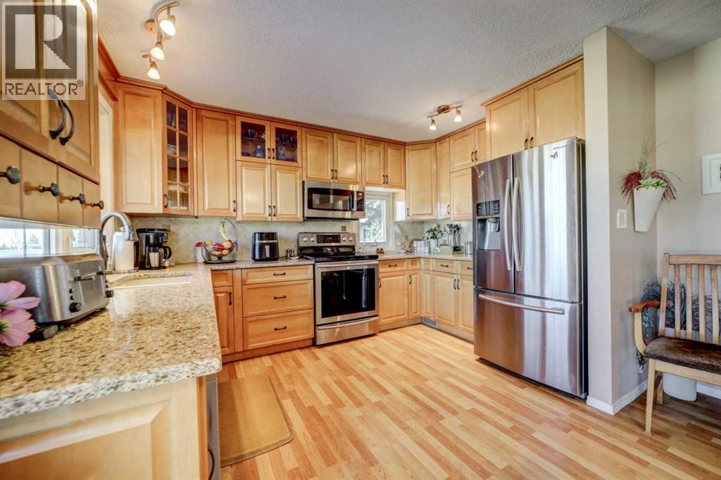 762 Lebel Street, Pincher Creek, Alberta T0K 1W0 - Photo 4 - A2277520