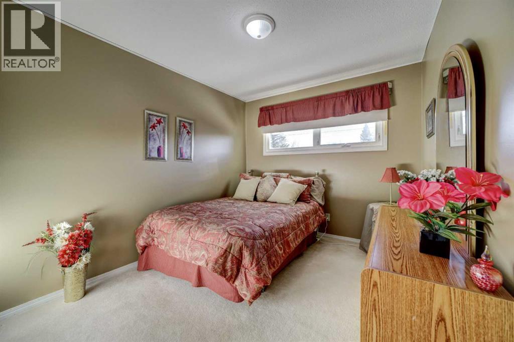 762 Lebel Street, Pincher Creek, Alberta T0K 1W0 - Photo 11 - A2277520