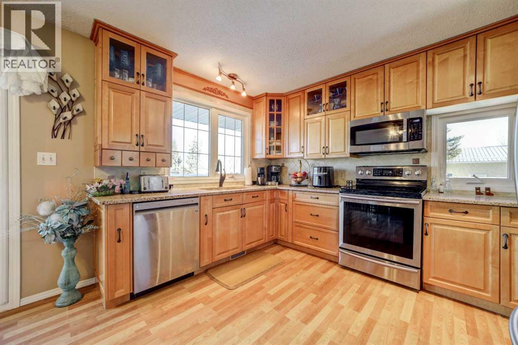 762 Lebel Street, Pincher Creek, Alberta T0K 1W0 - Photo 3 - A2277520