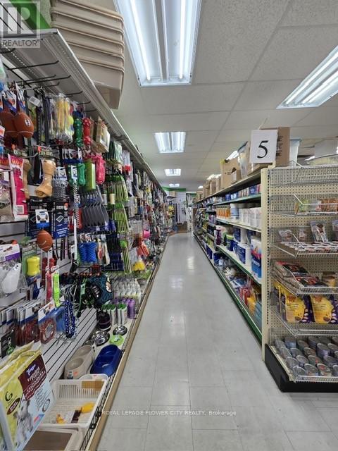 800 - 115 Christopher Drive, Cambridge, Ontario  N1R 4S1 - Photo 4 - X12859464