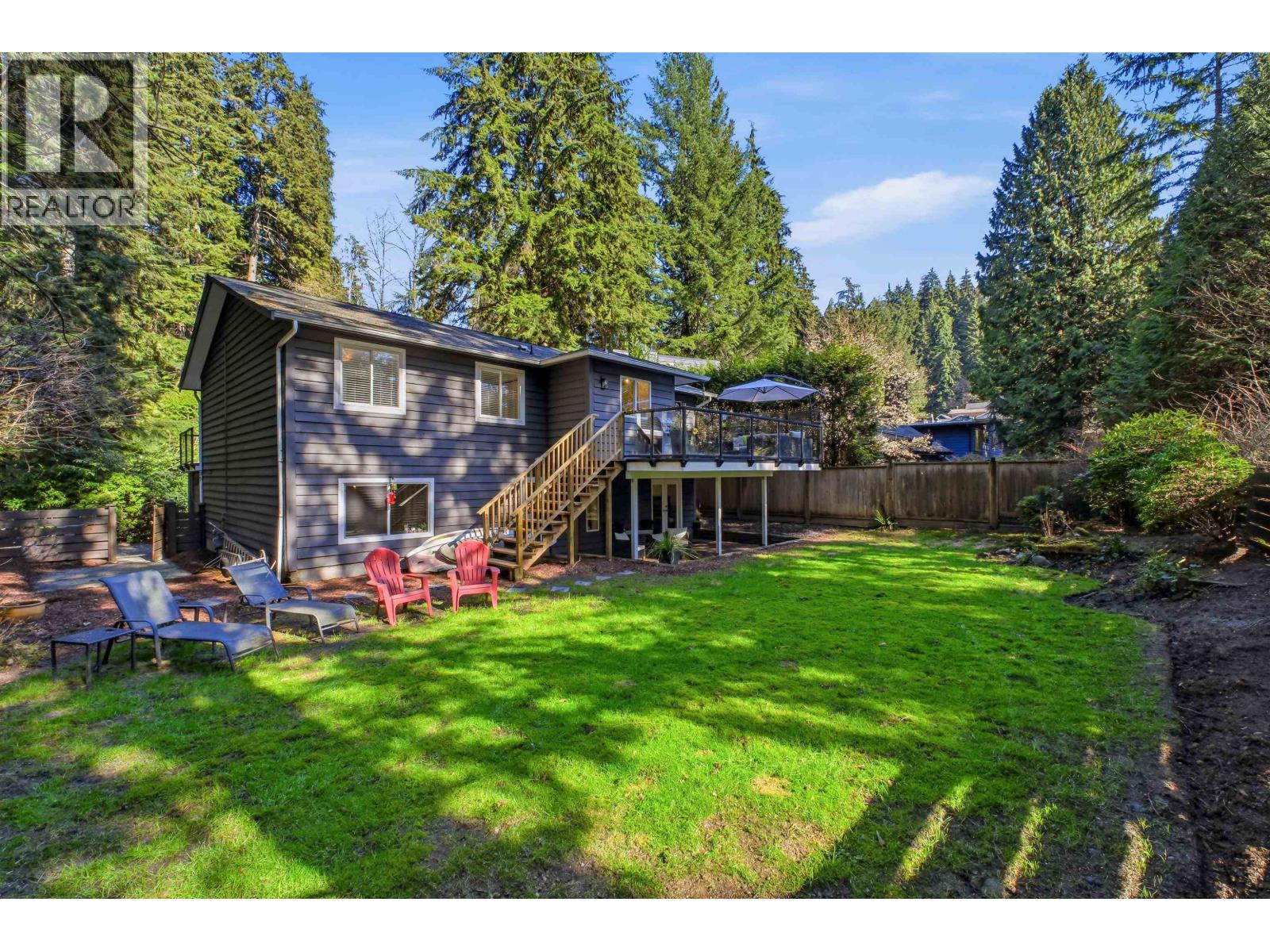 4535 RAEBURN STREET, North Vancouver, British Columbia