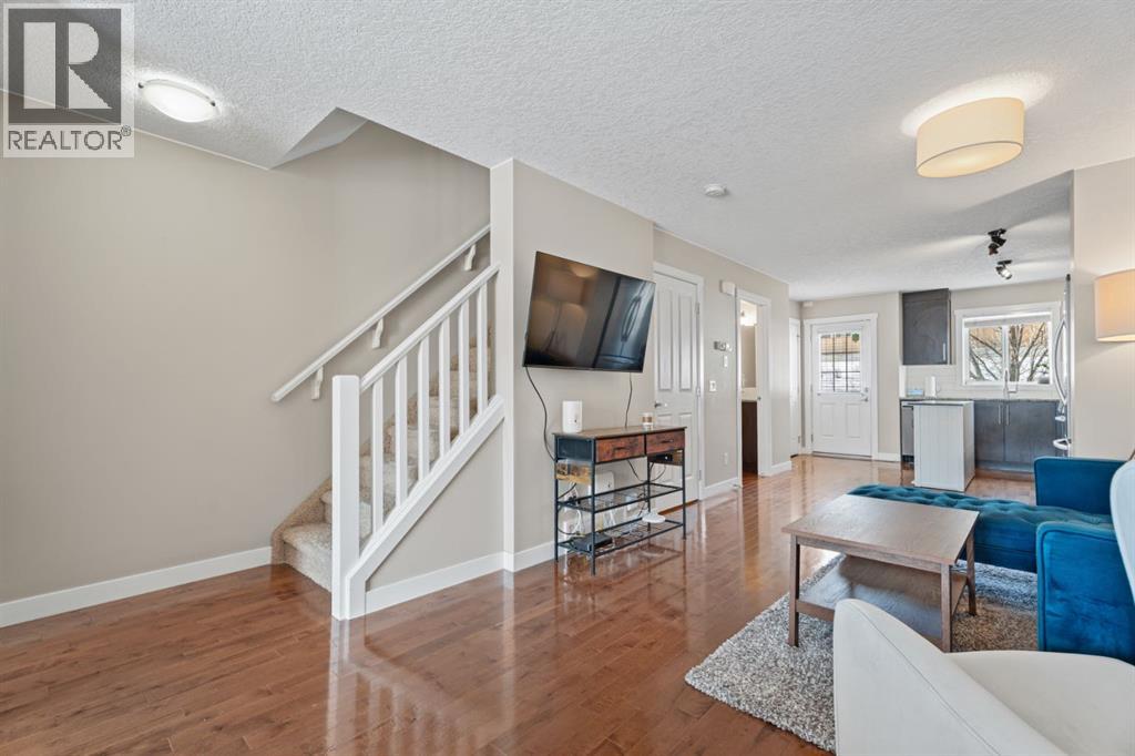 93 Aspen Hills Drive Sw, Calgary, Alberta  T3H 0P8 - Photo 11 - A2289936