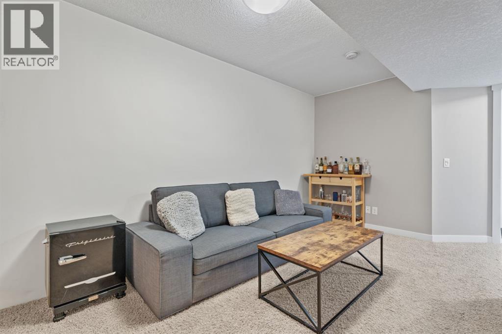 93 Aspen Hills Drive Sw, Calgary, Alberta  T3H 0P8 - Photo 29 - A2289936