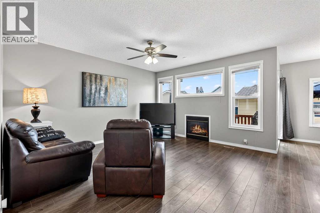 1153 Prestwick Circle Se, Calgary, Alberta  T2Z 3L3 - Photo 5 - A2287998