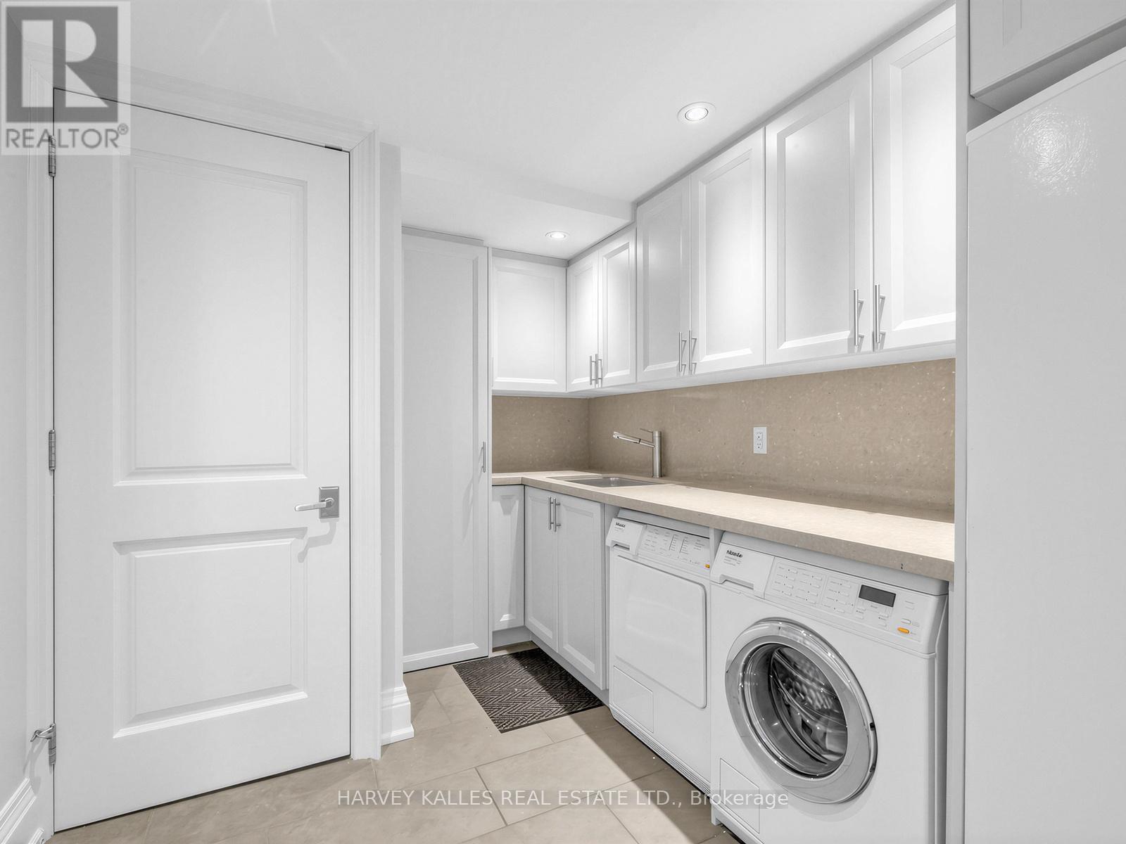 1201 - 500 Avenue Road, Toronto (Casa Loma), Ontario  M4V 2J6 - Photo 25 - C12856422