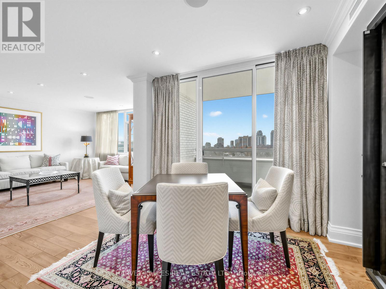 1201 - 500 Avenue Road, Toronto (Casa Loma), Ontario  M4V 2J6 - Photo 8 - C12856422