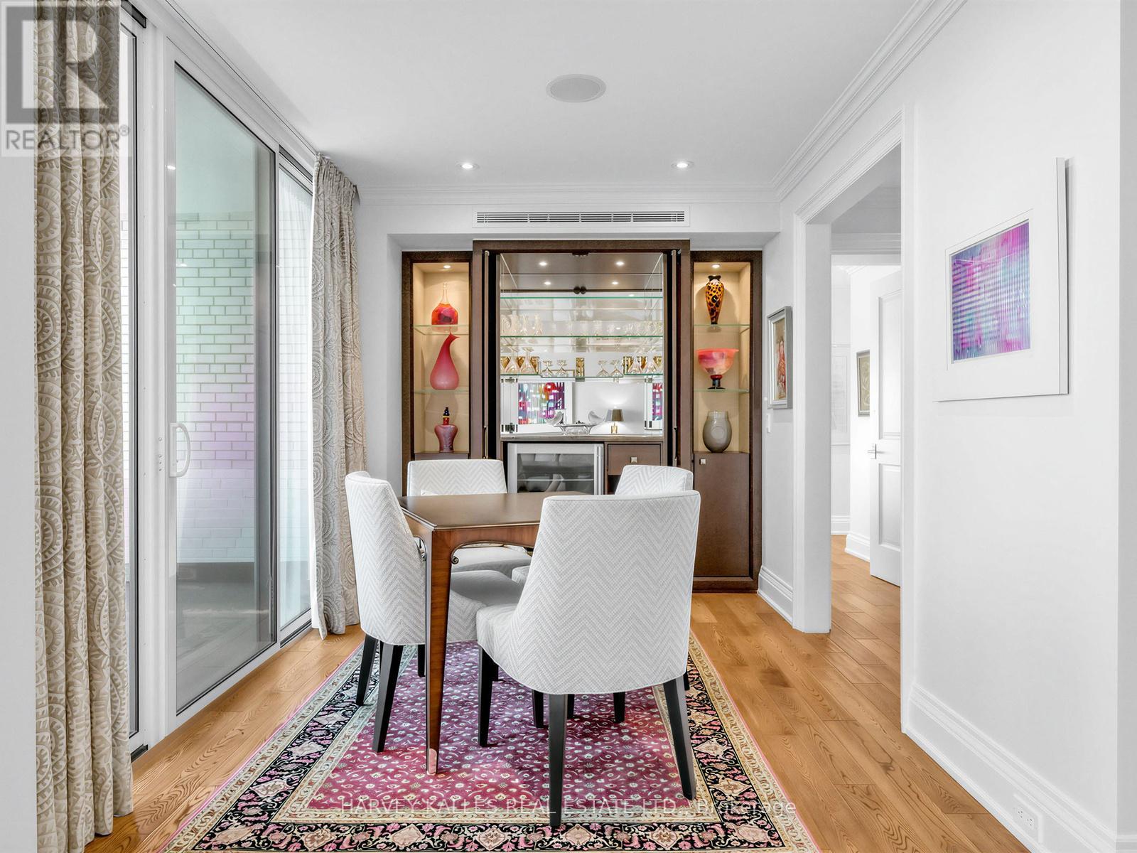 1201 - 500 Avenue Road, Toronto (Casa Loma), Ontario  M4V 2J6 - Photo 9 - C12856422