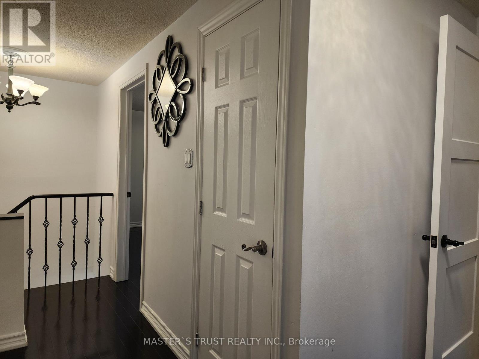 20 O'halloran Crescent, Toronto, Ontario M1V 2C3 - Photo 12 - E12859514