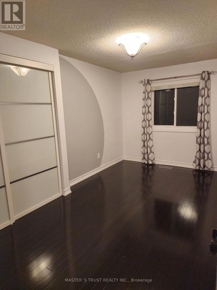 20 O'halloran Crescent, Toronto, Ontario M1V 2C3 - Photo 17 - E12859514