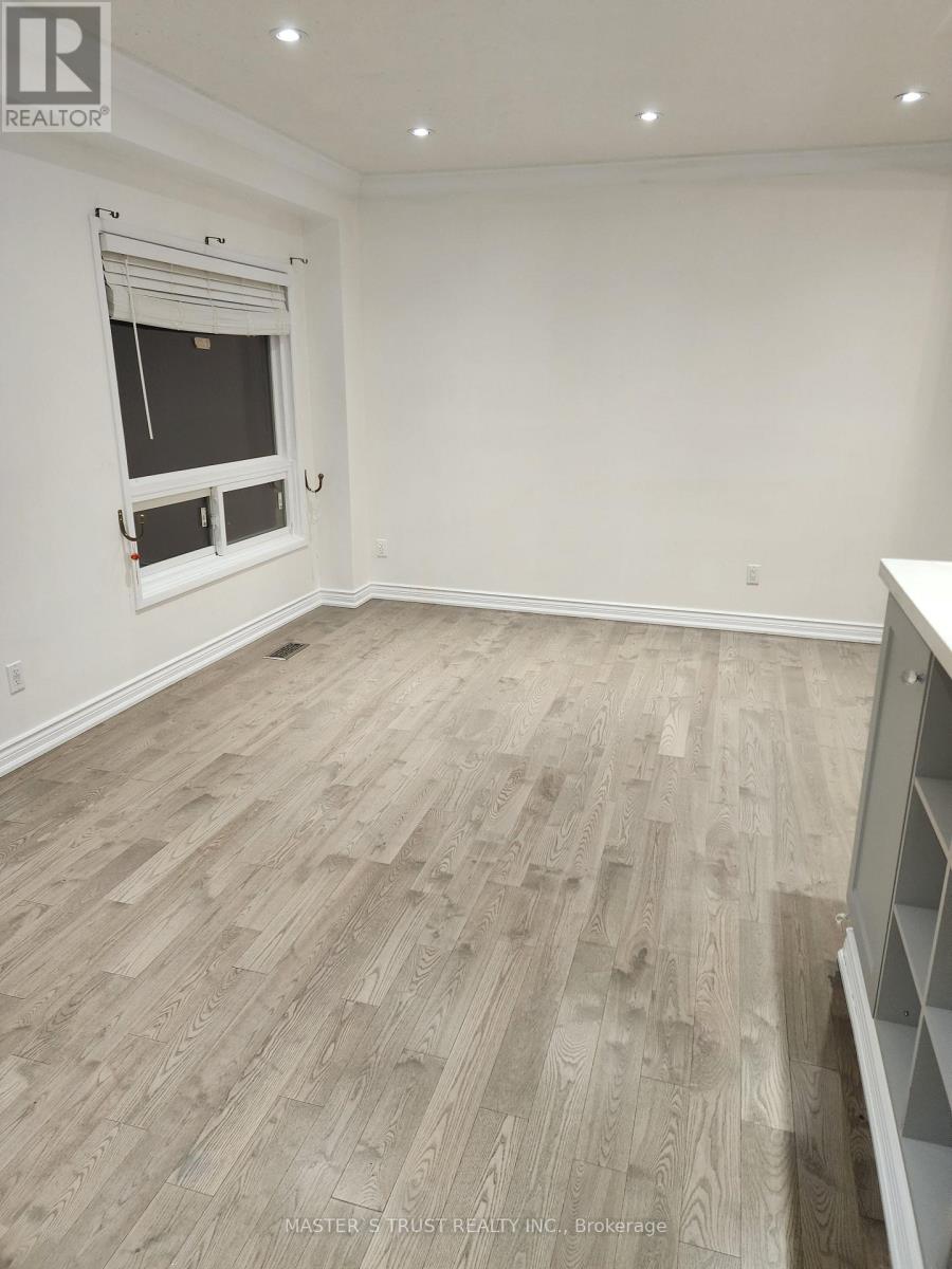 20 O'halloran Crescent, Toronto, Ontario M1V 2C3 - Photo 7 - E12859514