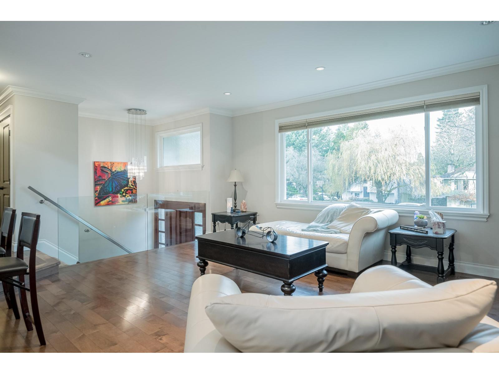 1901 Iris Place, Surrey, British Columbia  V4A 5E4 - Photo 9 - R3069328