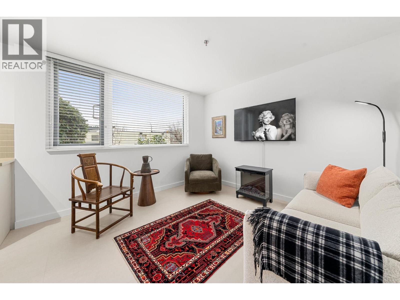 101a 460 14th Street, West Vancouver, British Columbia  V7T 2W1 - Photo 2 - R3096602