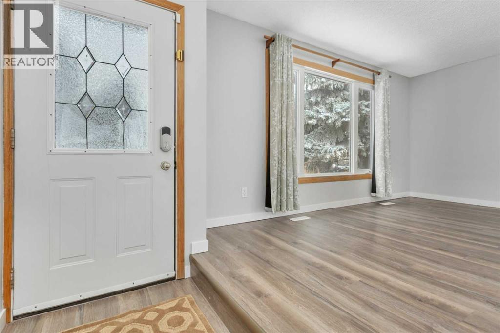 9 Cardinal Avenue, Red Deer, Alberta  T4P 2S9 - Photo 6 - A2290762