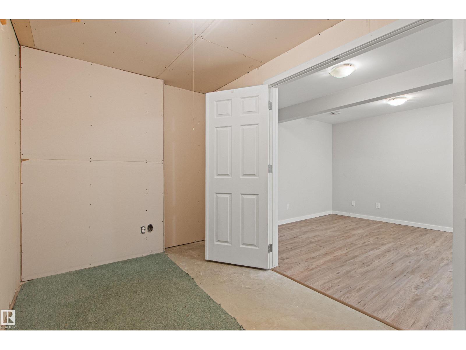 #23 3311 58 St Nw, Edmonton, Alberta  T6L 6X3 - Photo 32 - E4476125