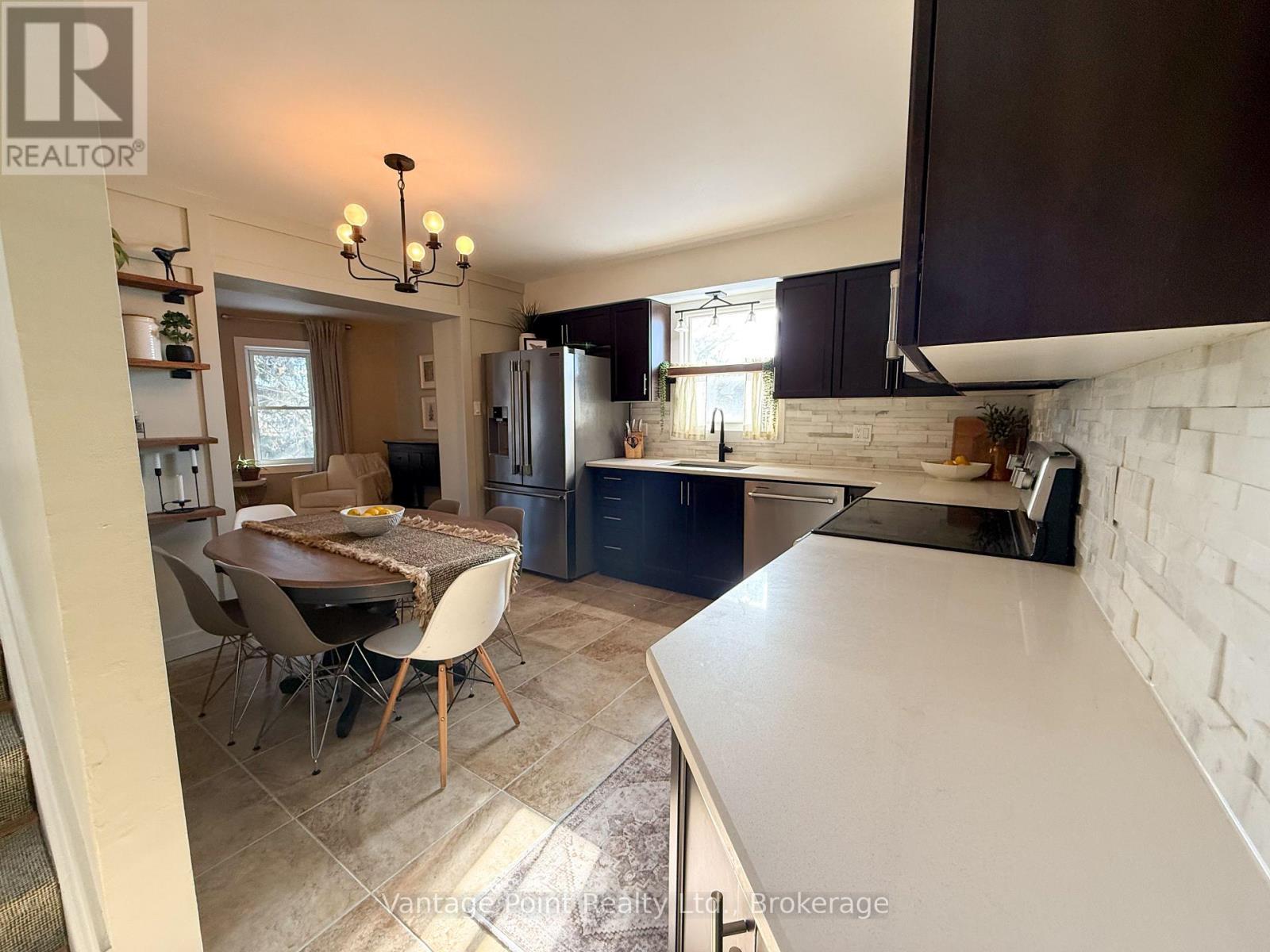 331 Morrison Road, Kitchener, Ontario  N2A 3A1 - Photo 6 - X12790000