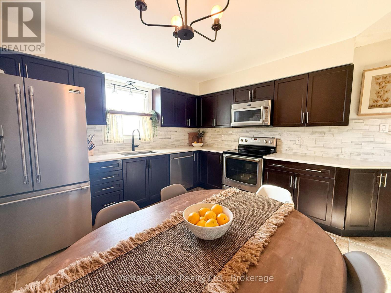 331 Morrison Road, Kitchener, Ontario  N2A 3A1 - Photo 8 - X12790000