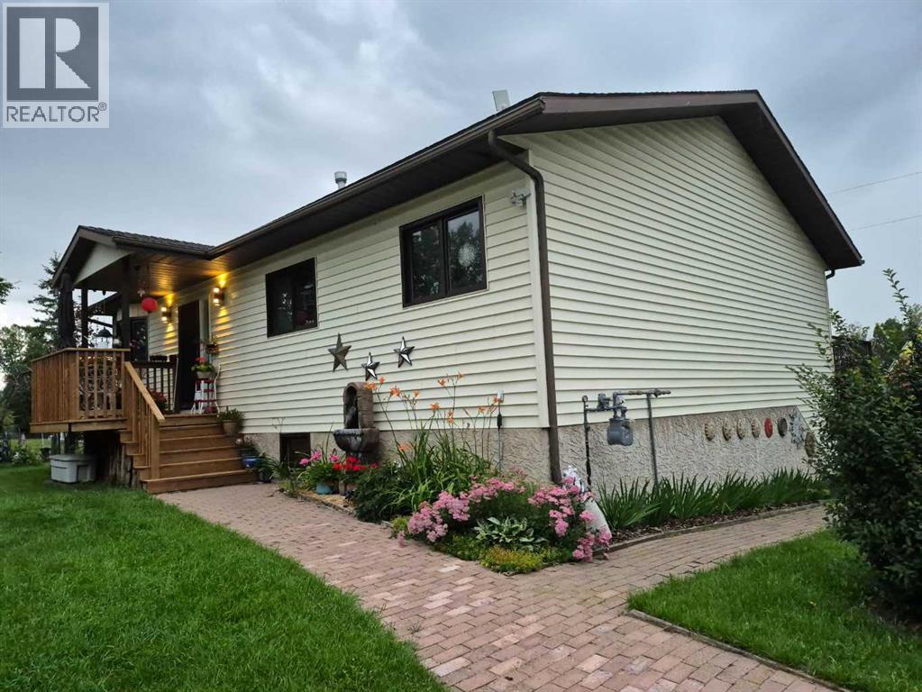 37174 C & E Trail, Rural Red Deer County, Alberta  T4N 6S6 - Photo 2 - A2291366